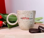 Kubek z napisem : AmBITCHious, lepiony ręcznie ok 200 ml 14/03