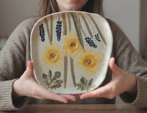 Patera ręcznie wykonana żonkile i szafirki 127/03