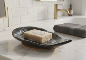 Talerzyk mydelniczka ręcznie wykonana LIŚĆ MONSTERA 130/03