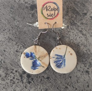 Kolczyki z motywem roślinnym okrągłe niebieskie